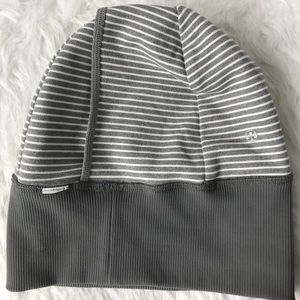 lululemon reversible hat